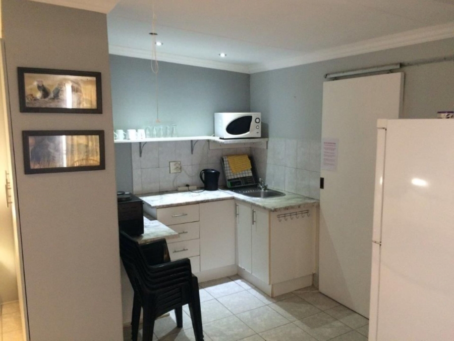 To Let 1 Bedroom Property for Rent in Humerail Eastern Cape